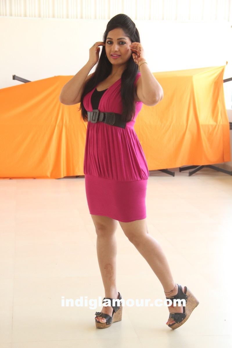 Madhavi Latha Actress hd photo