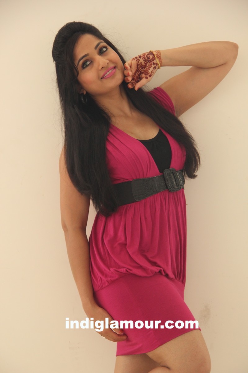 Madhavi Latha Actress hd photo