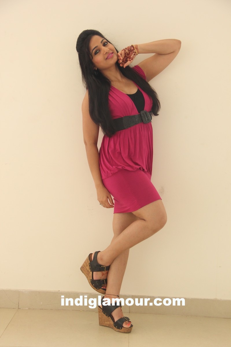 Madhavi Latha Actress hd photo