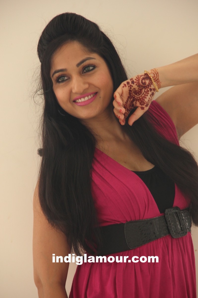Madhavi Latha Actress hd photo