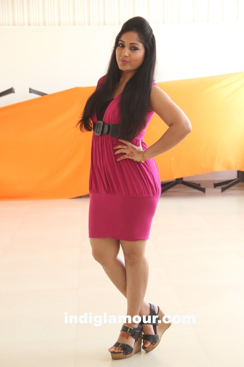 Madhavi Latha Actress hd photo