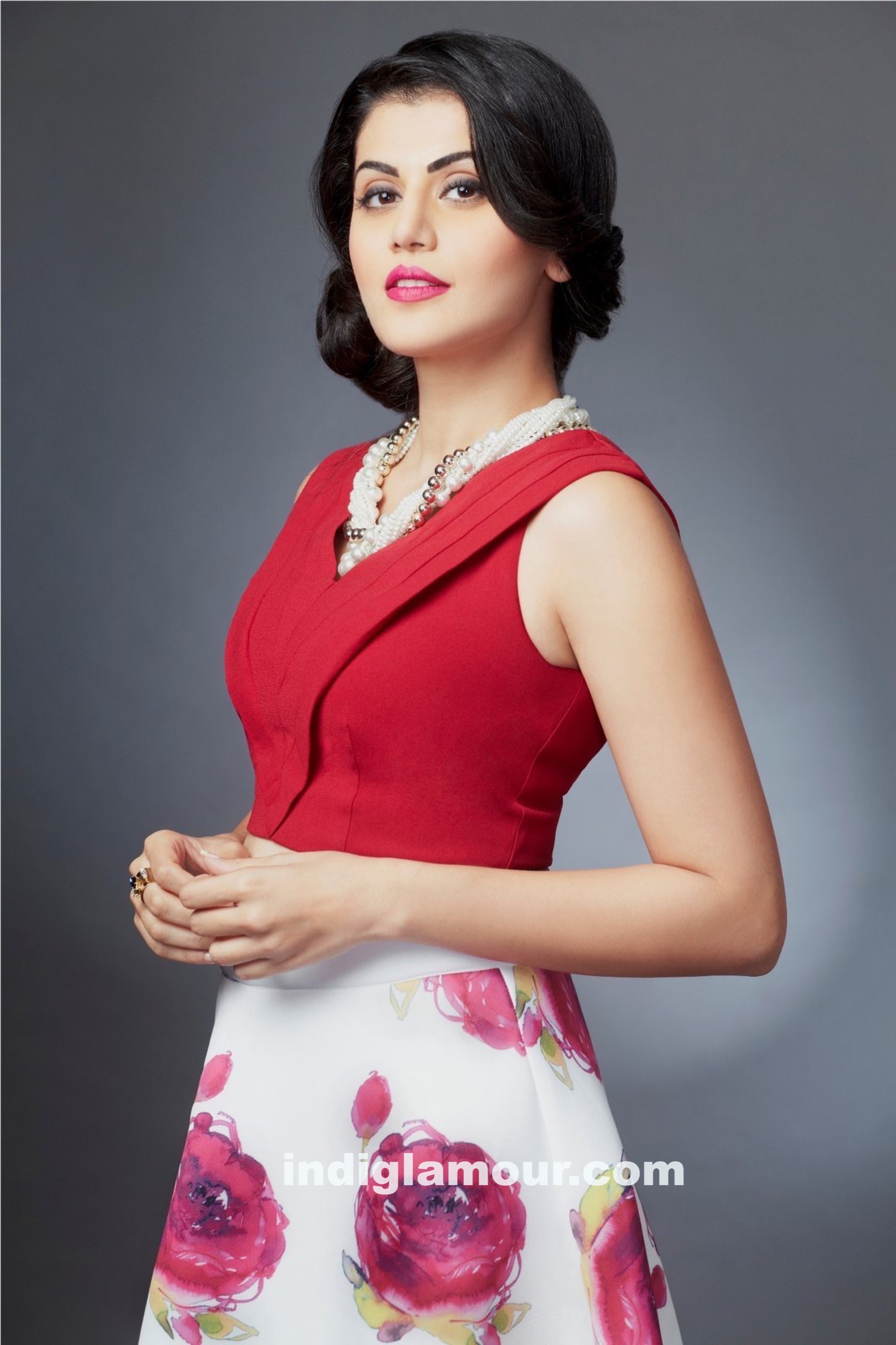 Tapsee Actress hd photo