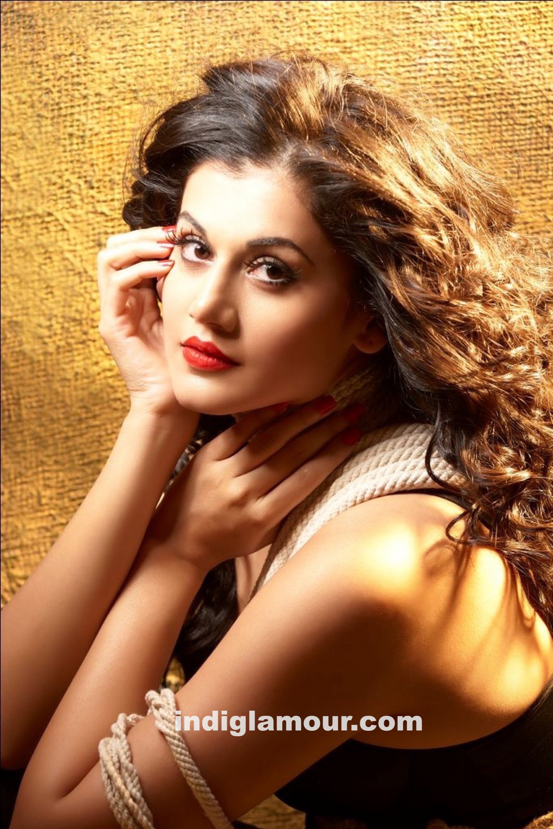 Tapsee Actress hd photo