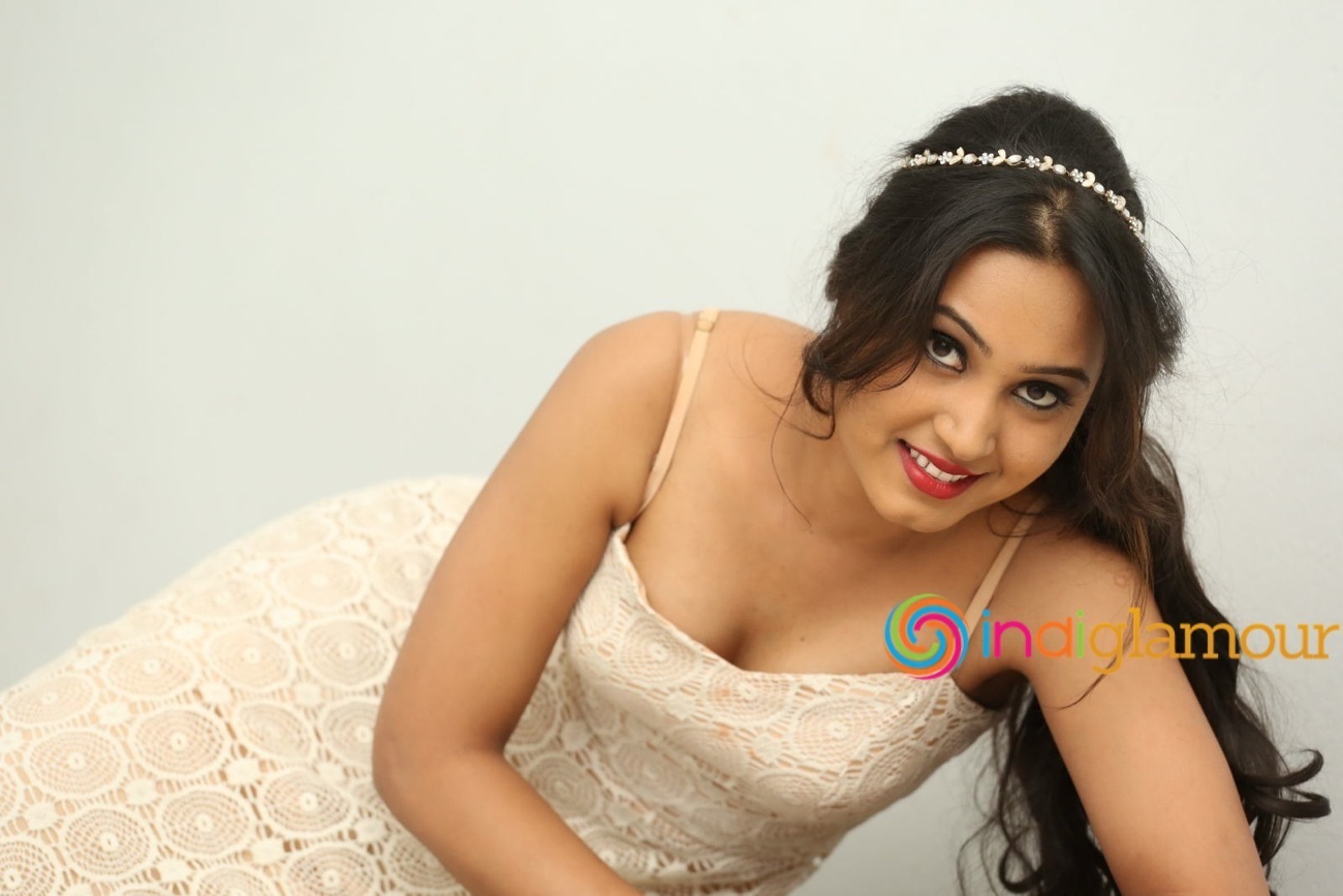 Amulya Actress hd photo