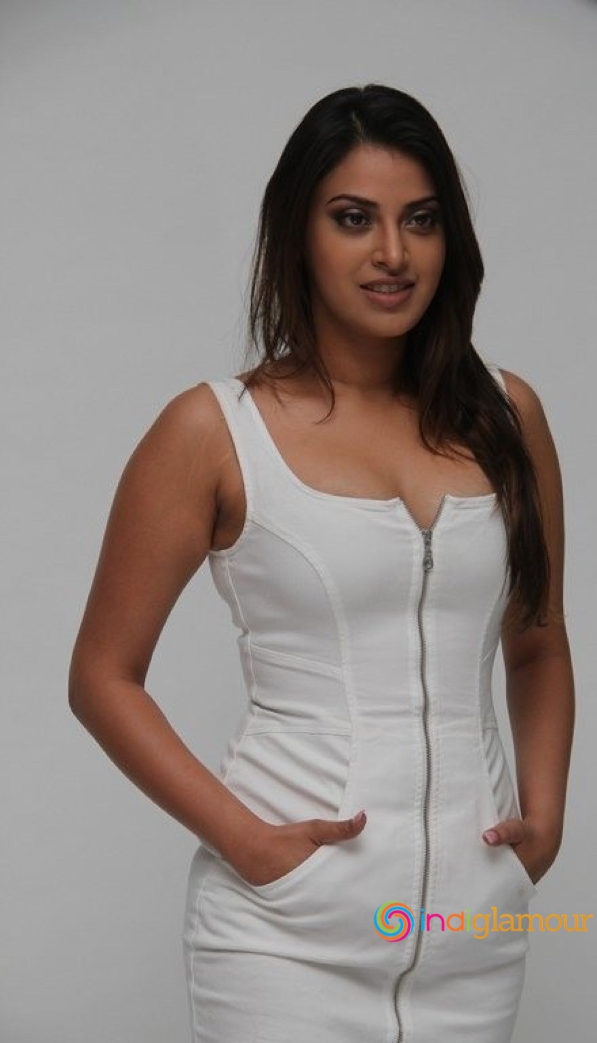 Anushka Ranjan Actress hd photo