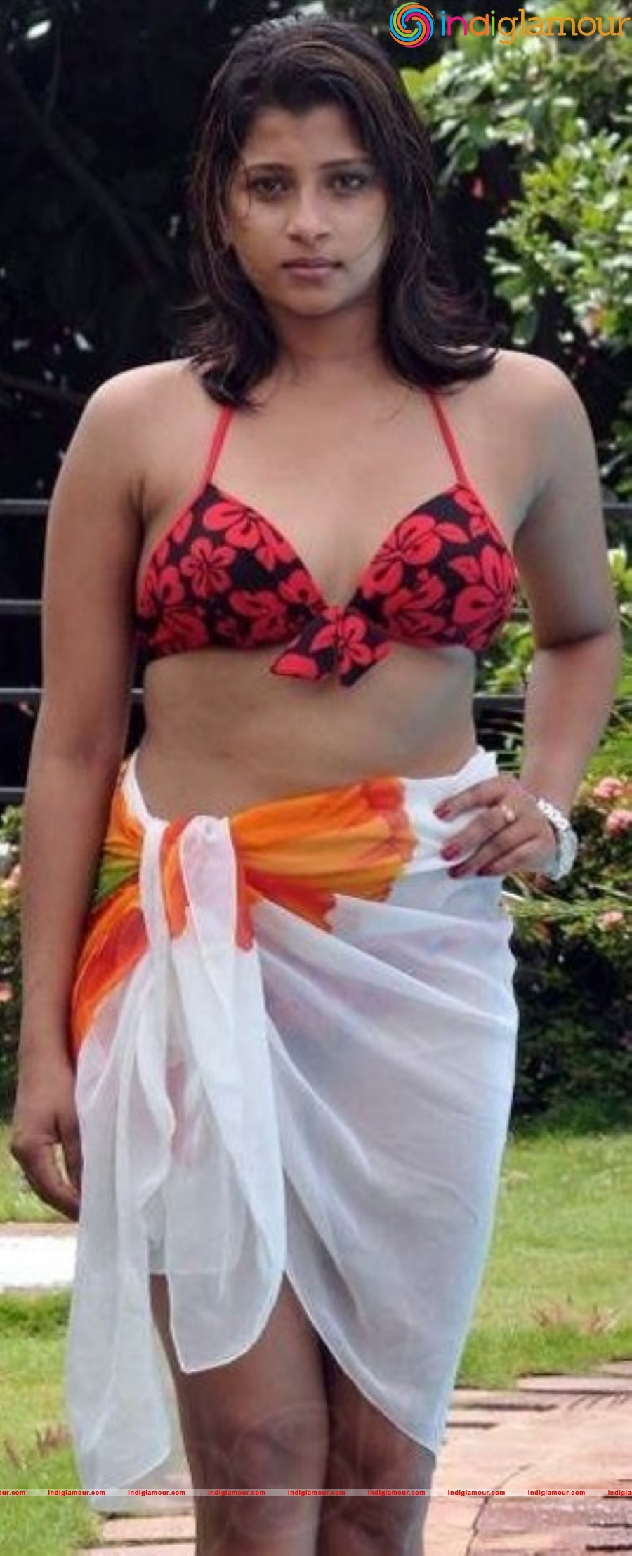 Nadeesha Hema Actress hd photo