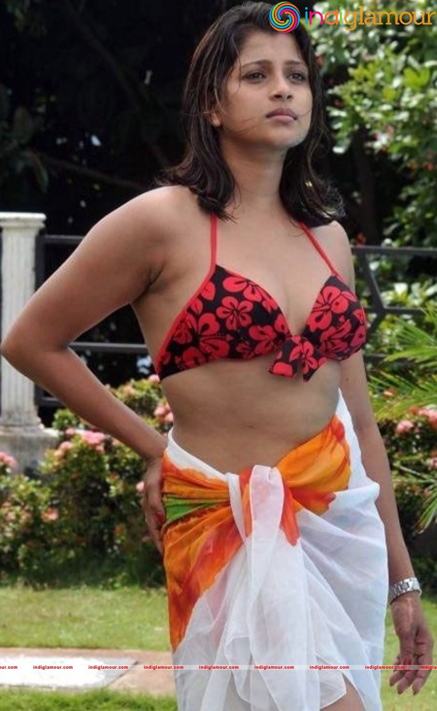Nadeesha Hema Actress hd photo