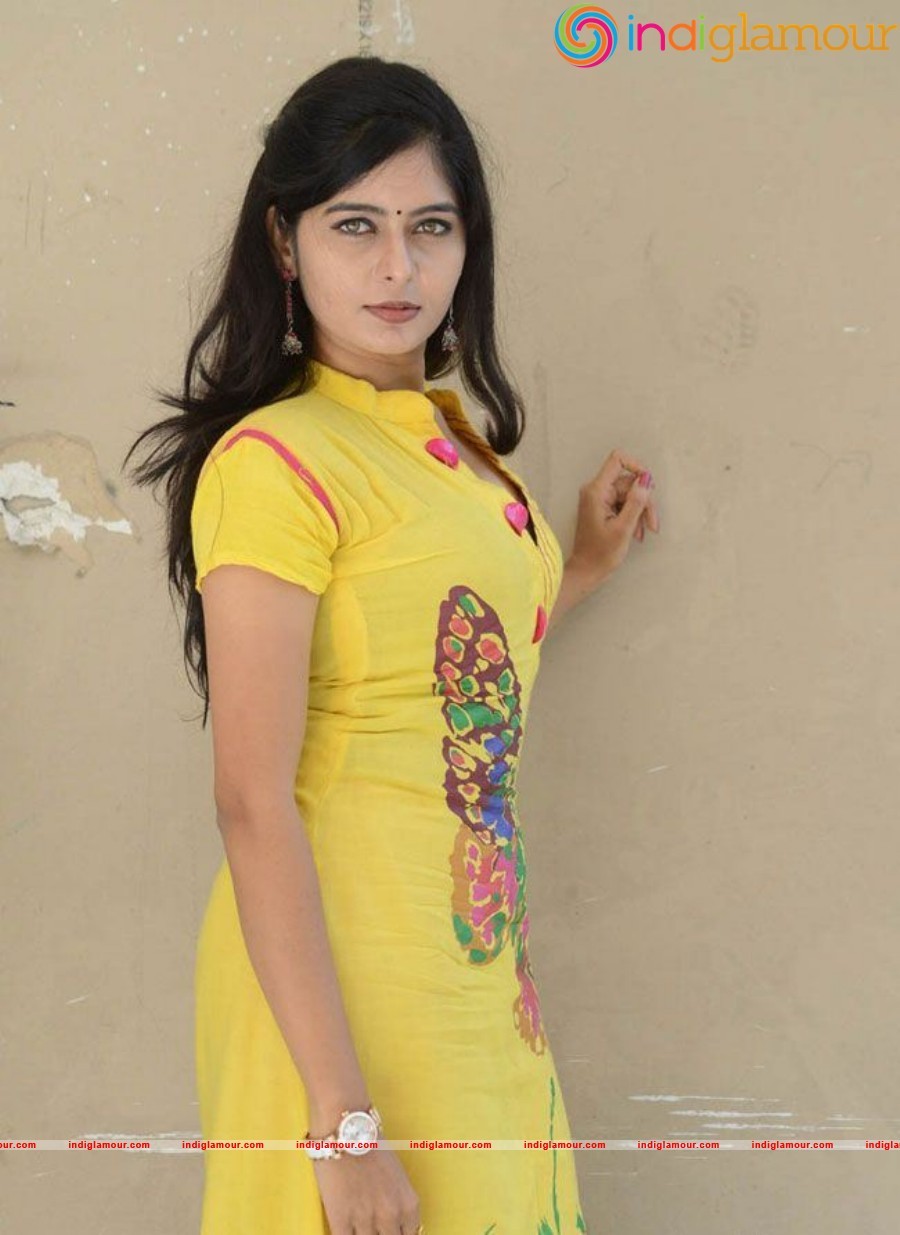 Madhumitha Actress hd photo