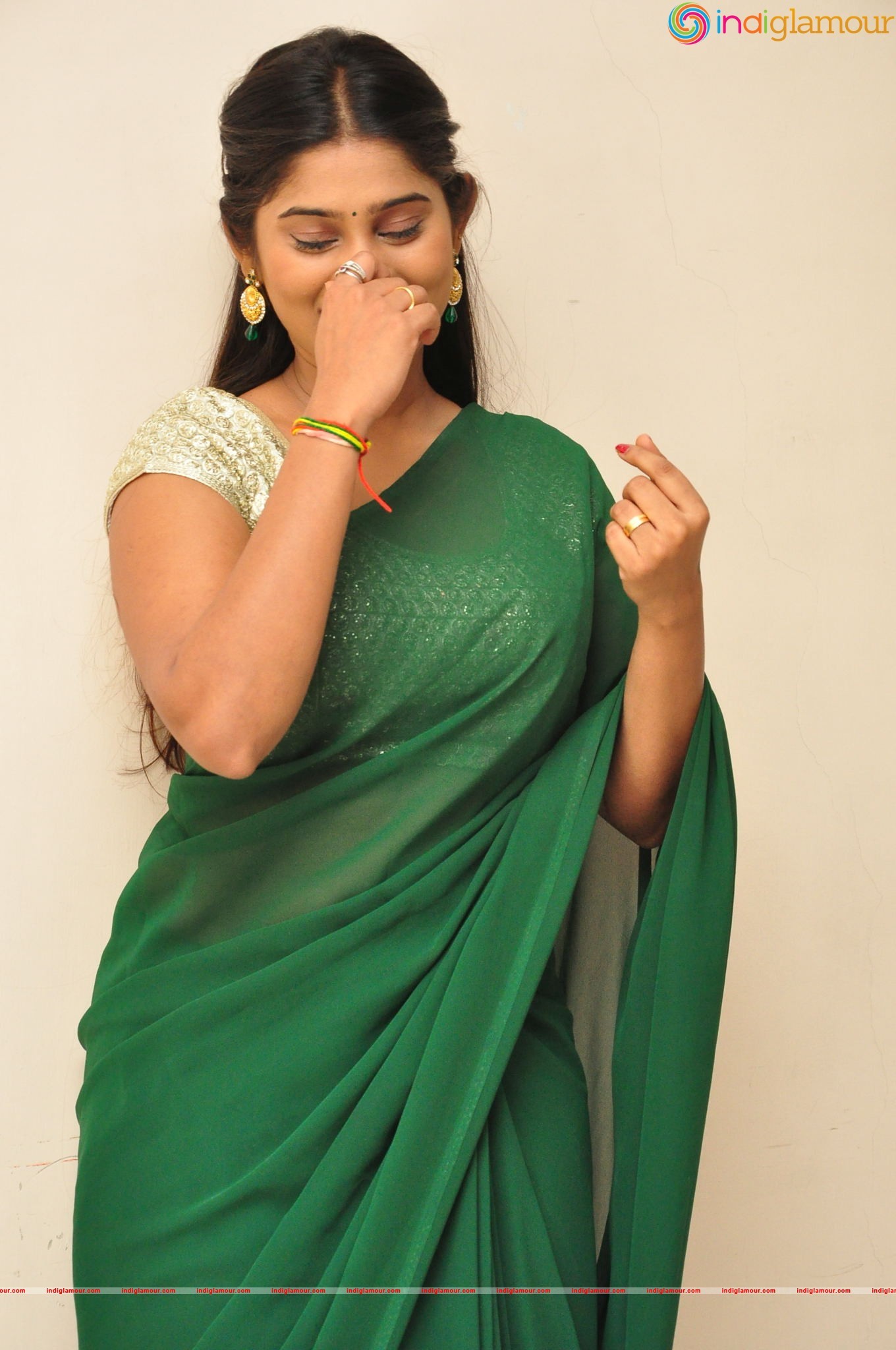Midhuna Actress hd photo