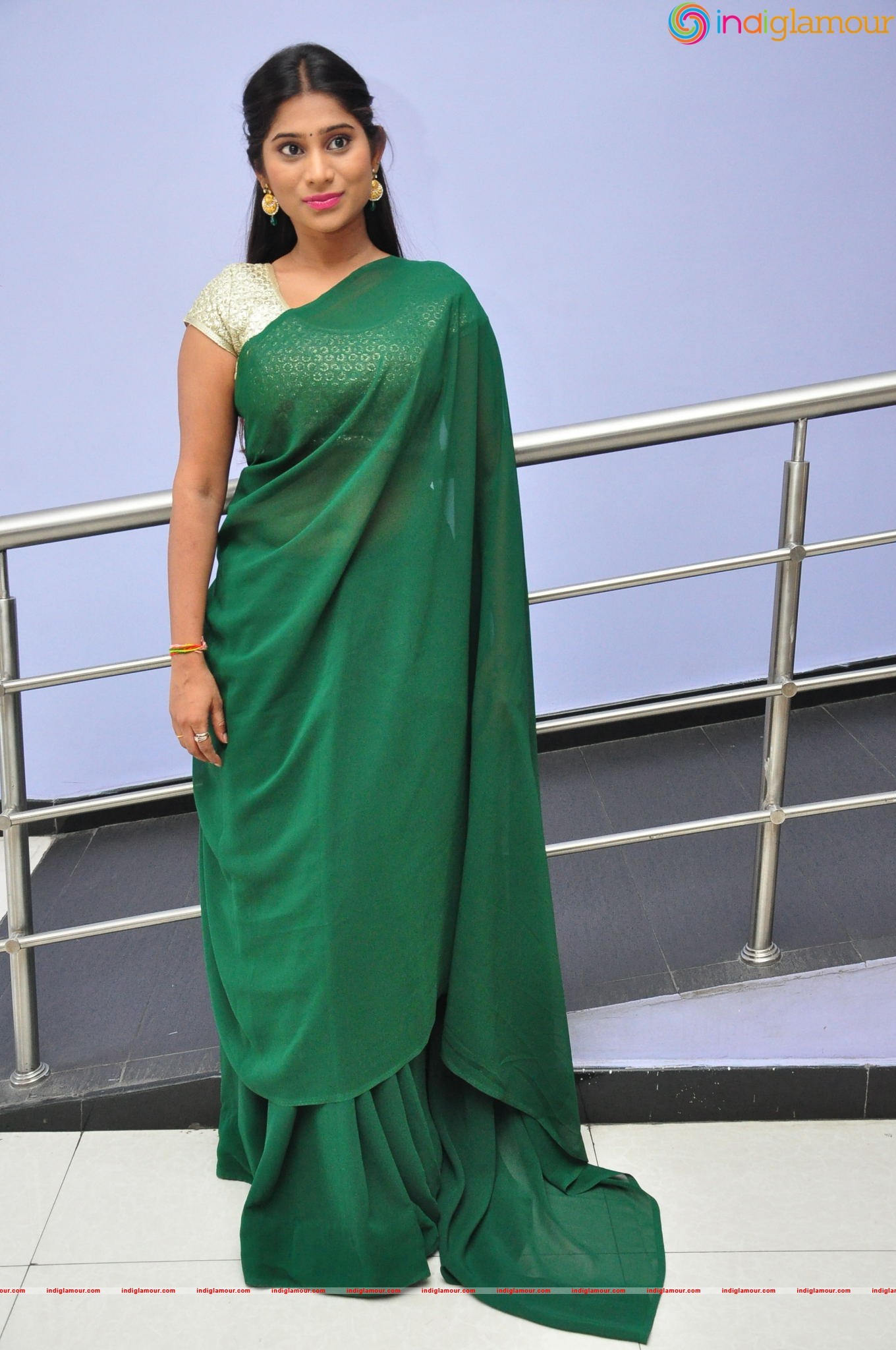 Midhuna Actress hd photo