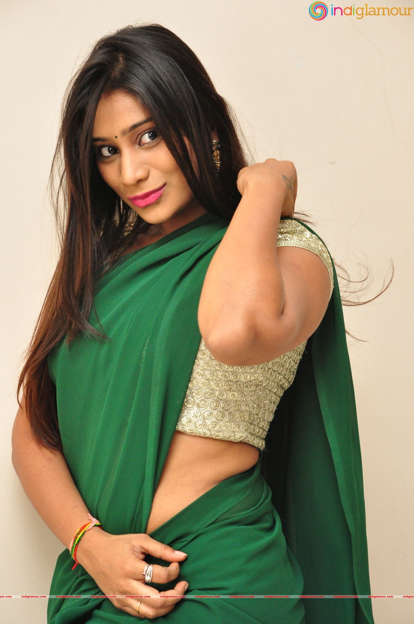 Midhuna Actress hd photo