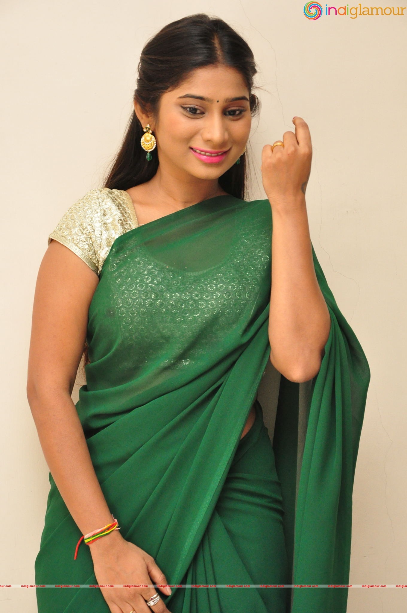 Midhuna Actress hd photo