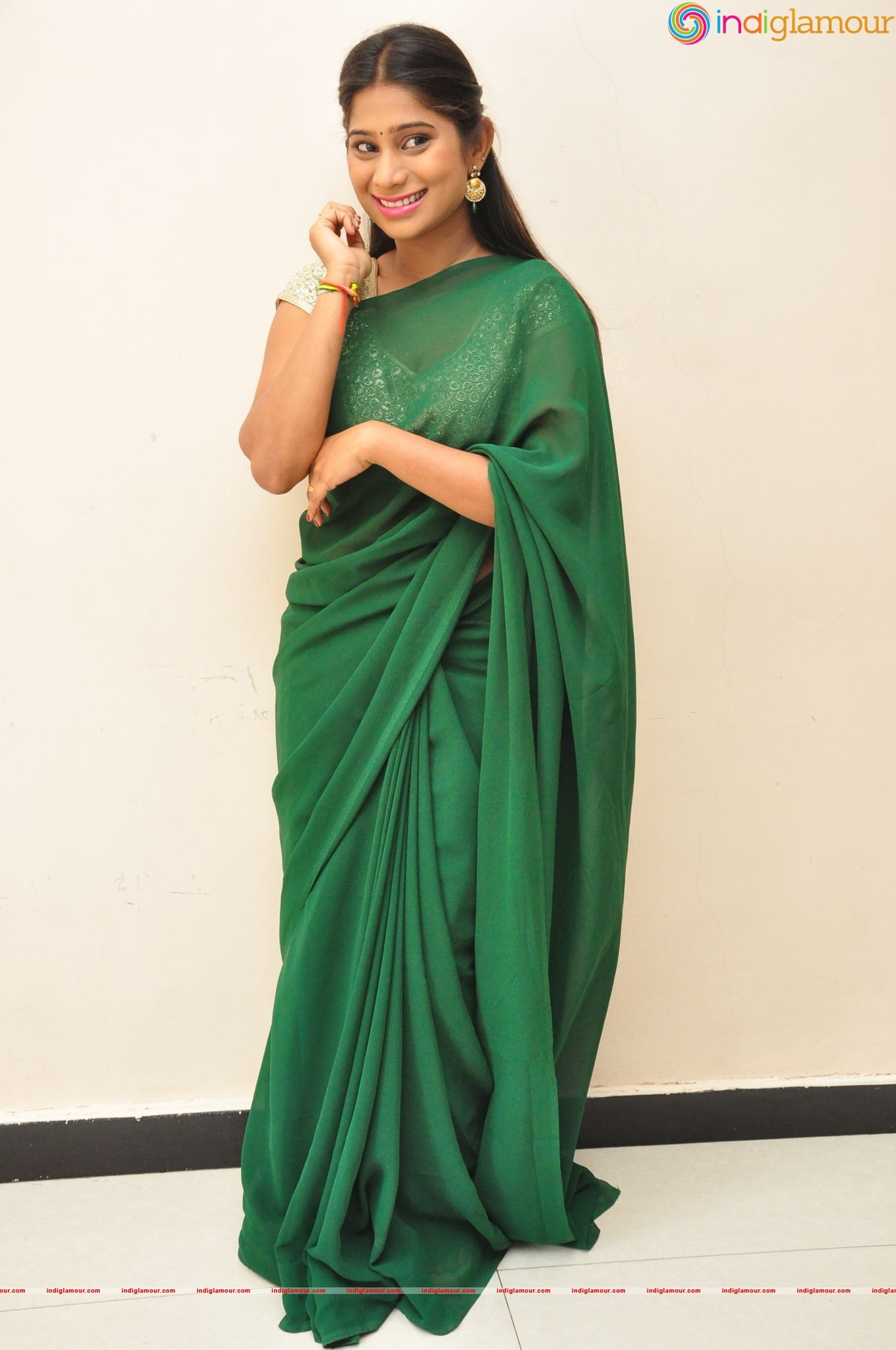 Midhuna Actress hd photo