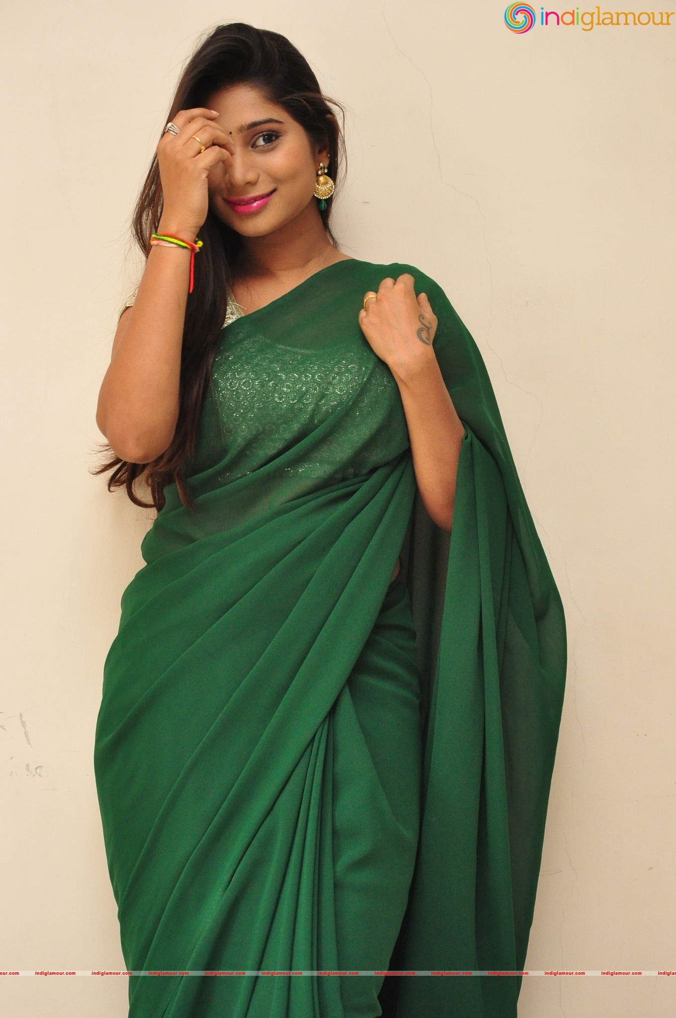 Midhuna Actress hd photo