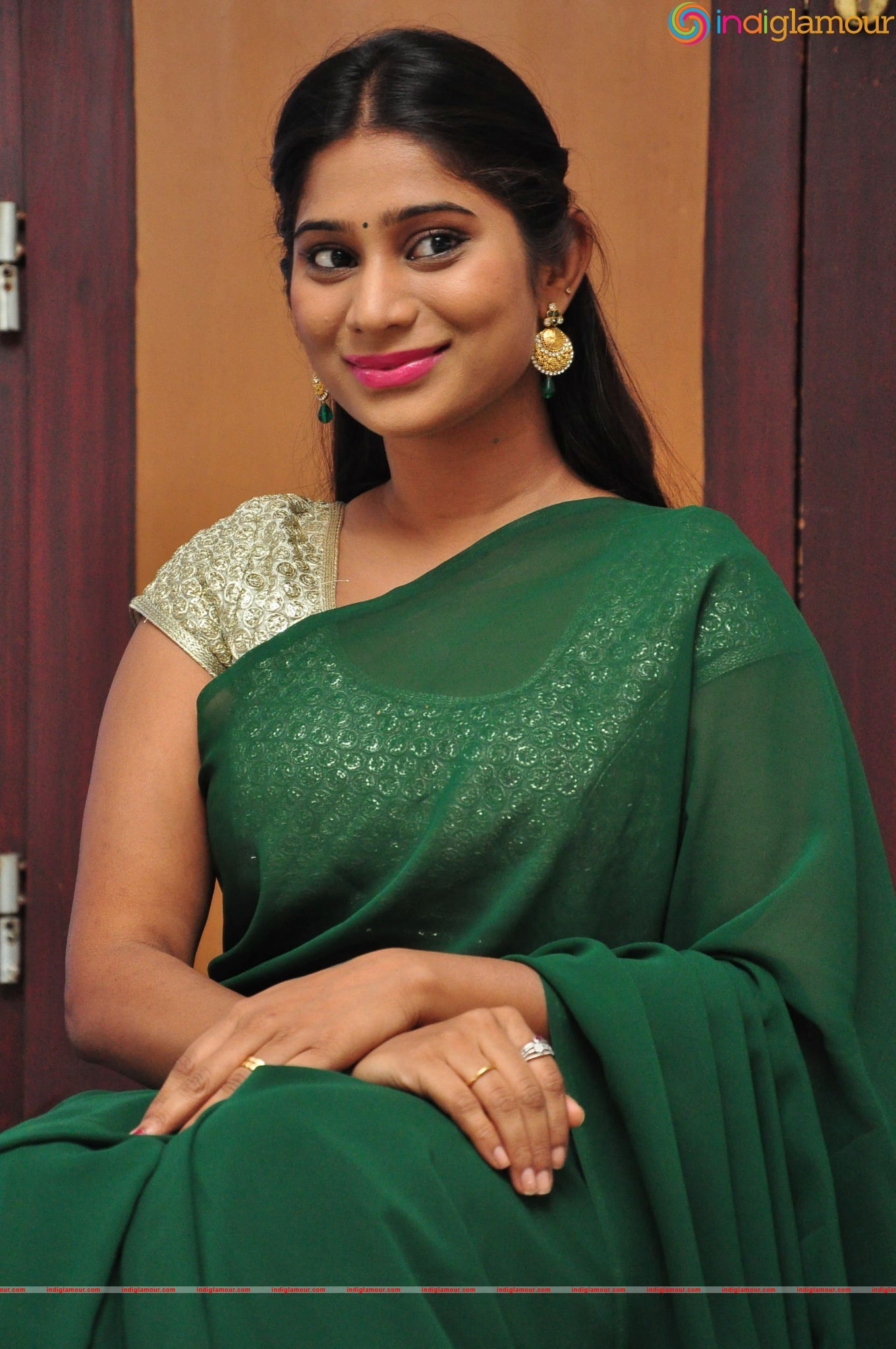 Midhuna Actress hd photo