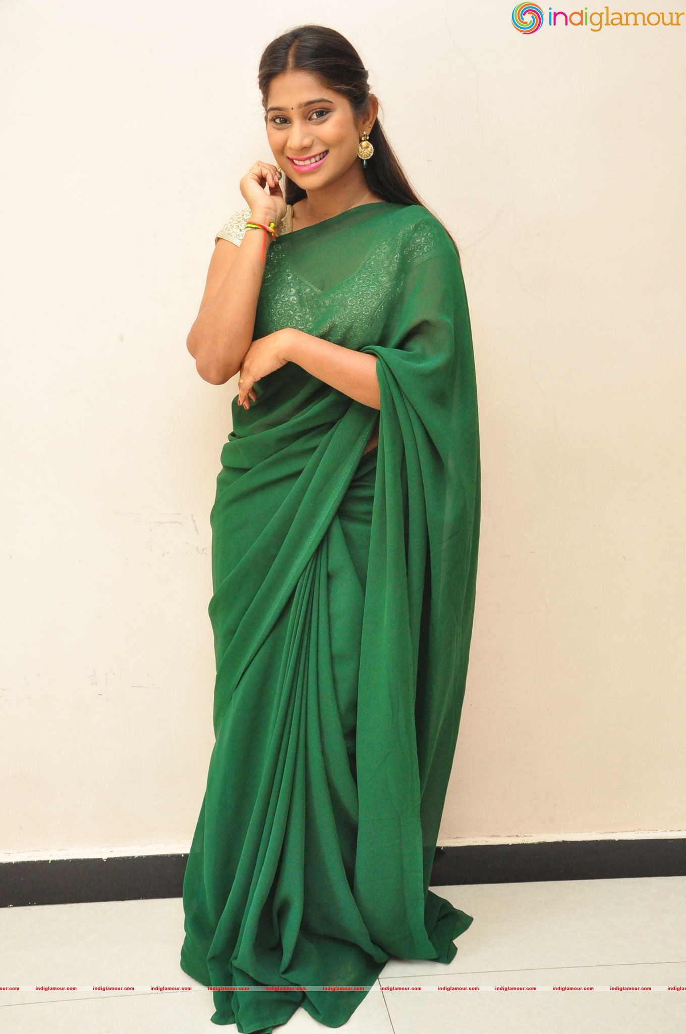 Midhuna Actress hd photo