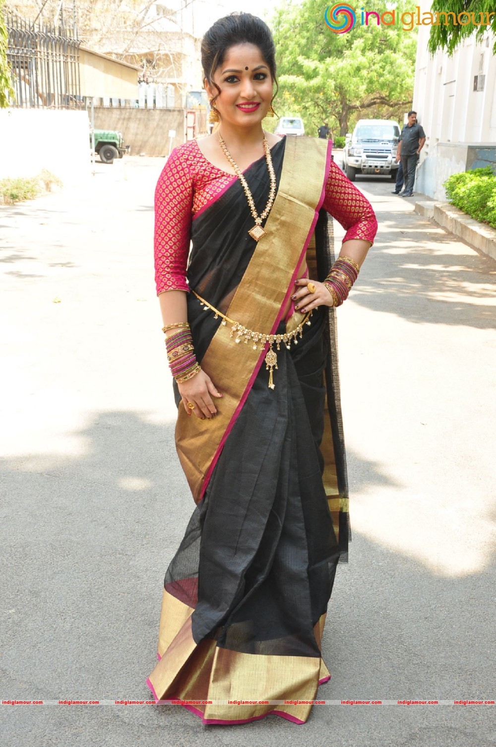 Madhavi Latha Actress hd photo