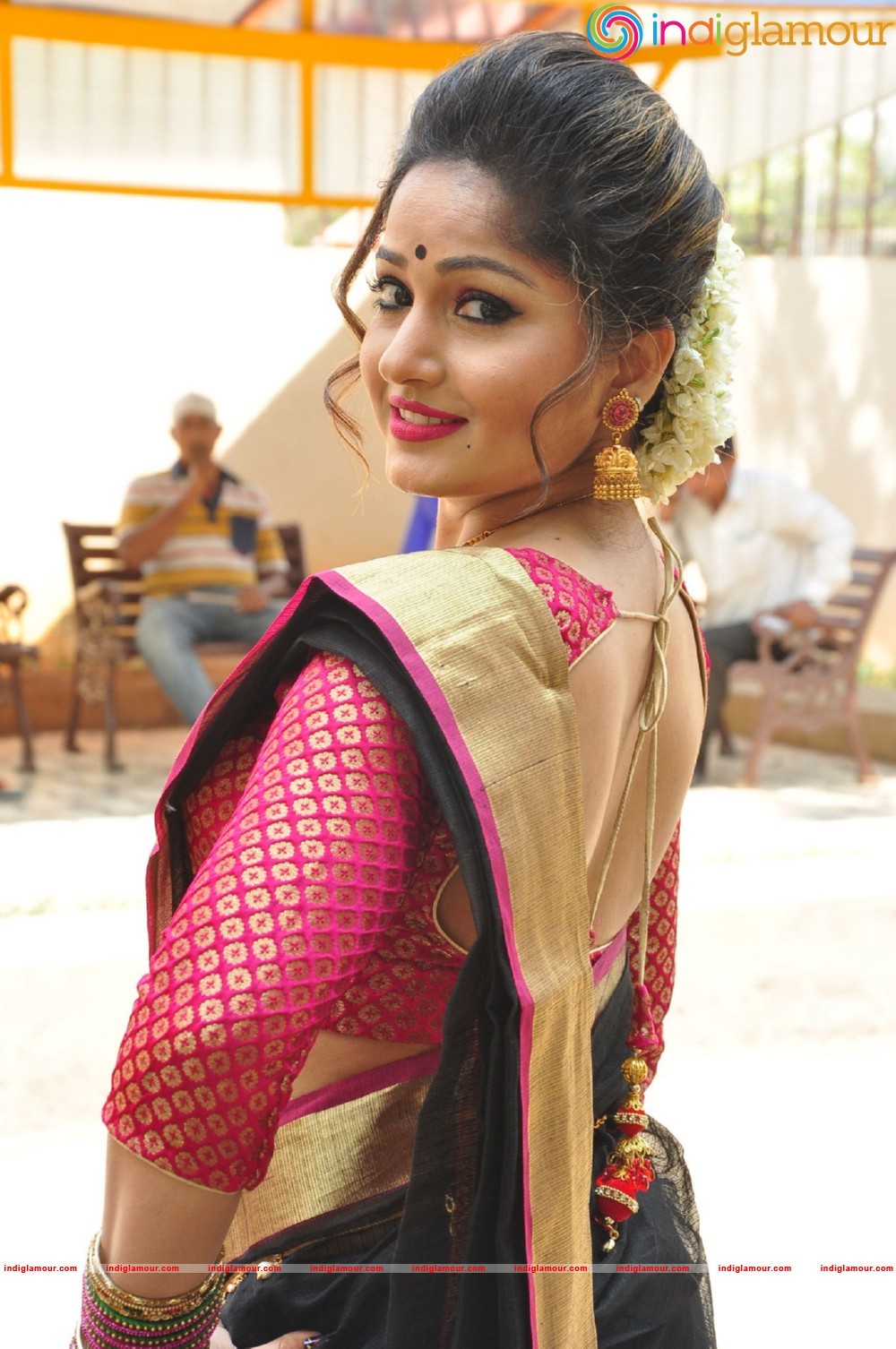 Madhavi Latha Actress hd photo