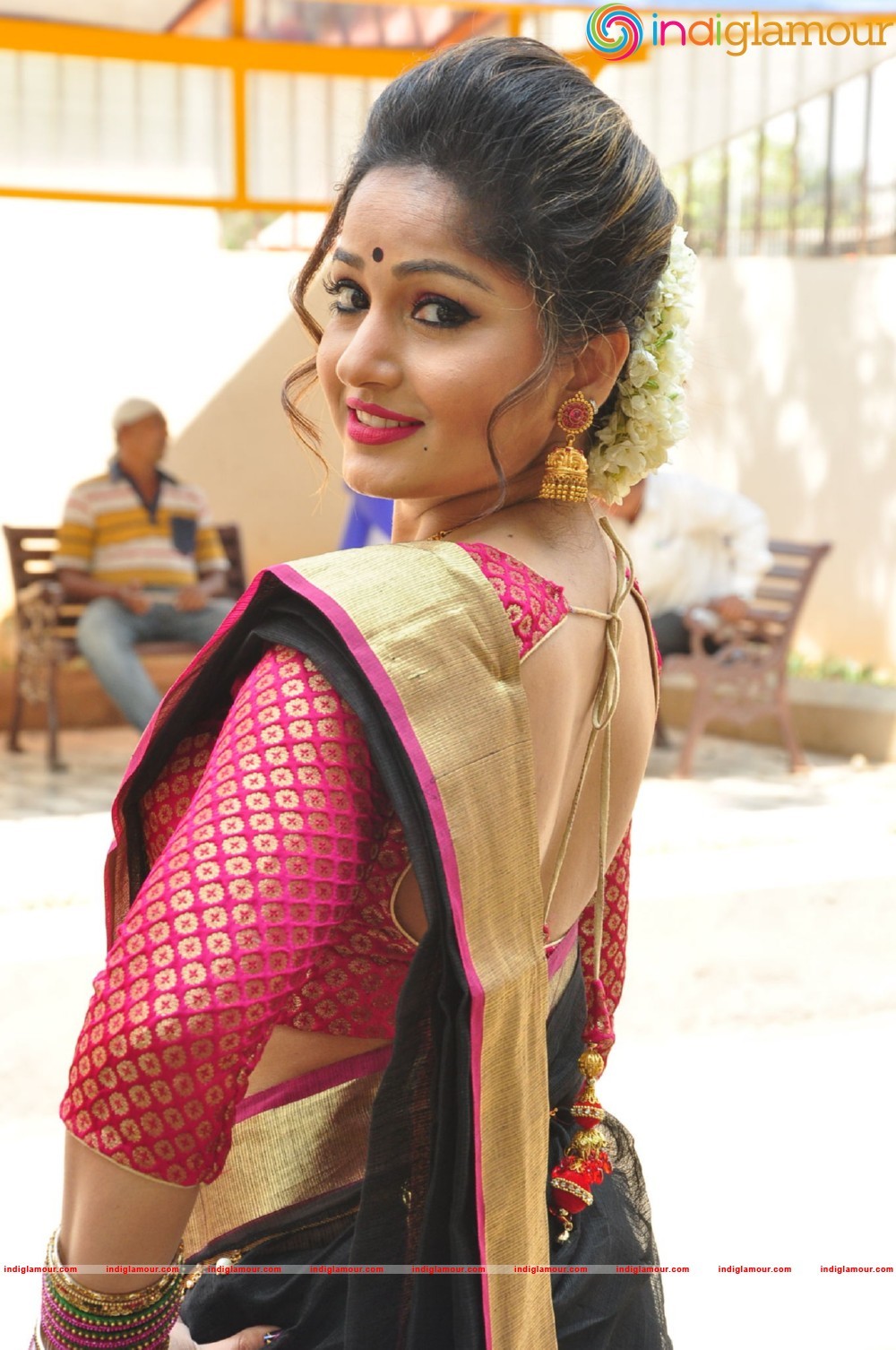 Madhavi Latha Actress hd photo