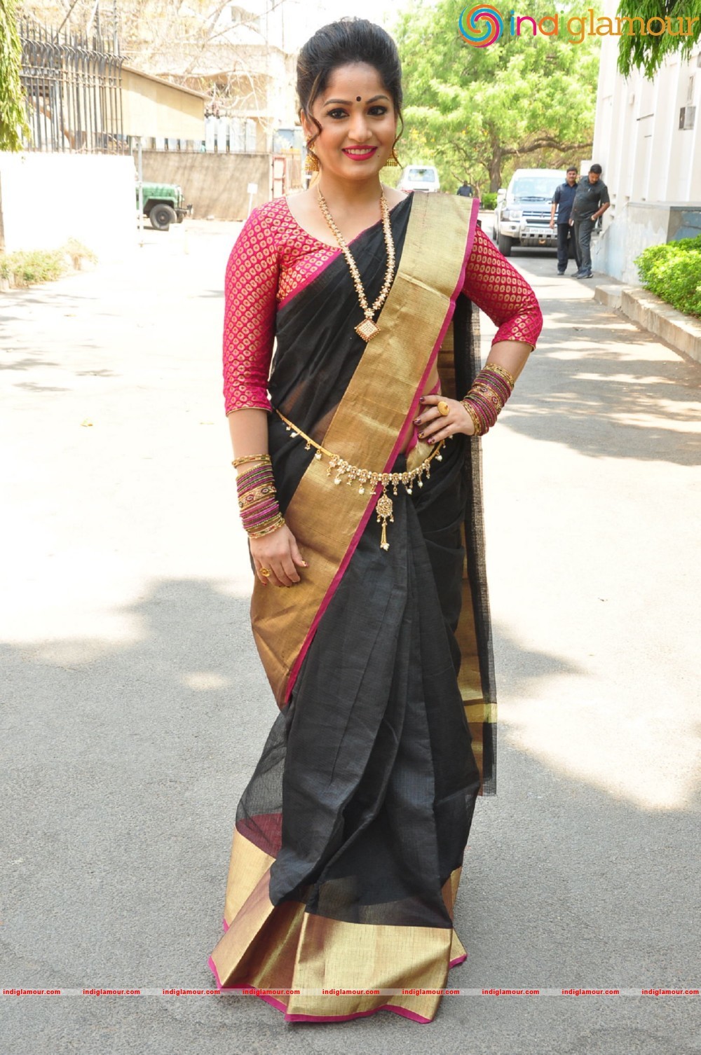 Madhavi Latha Actress hd photo