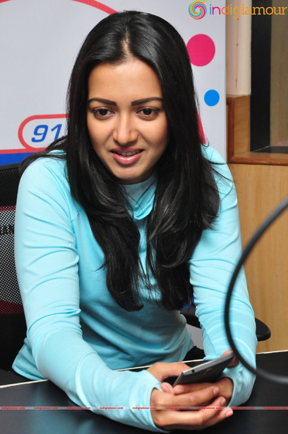 Catherine Tresa Actress hd photo