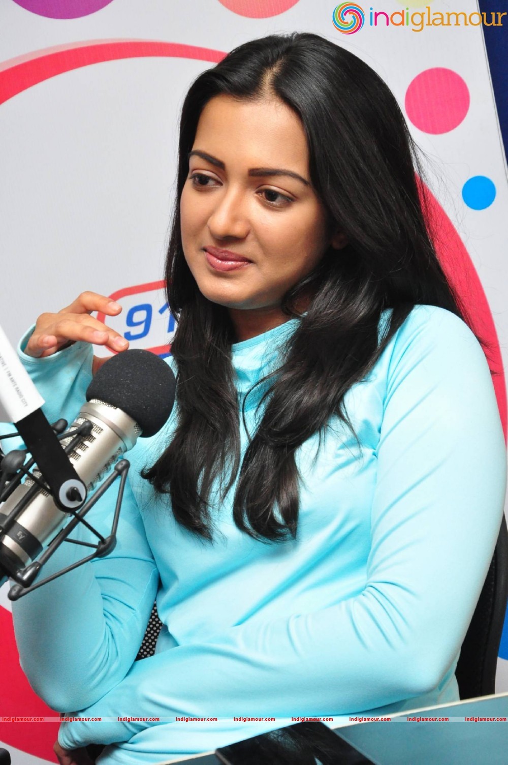 Catherine Tresa Actress hd photo