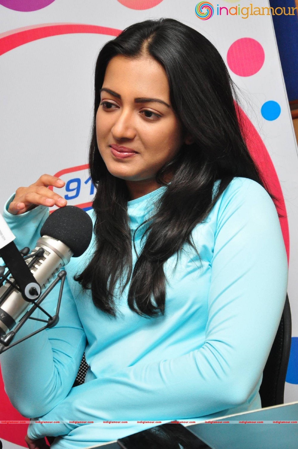Catherine Tresa Actress hd photo