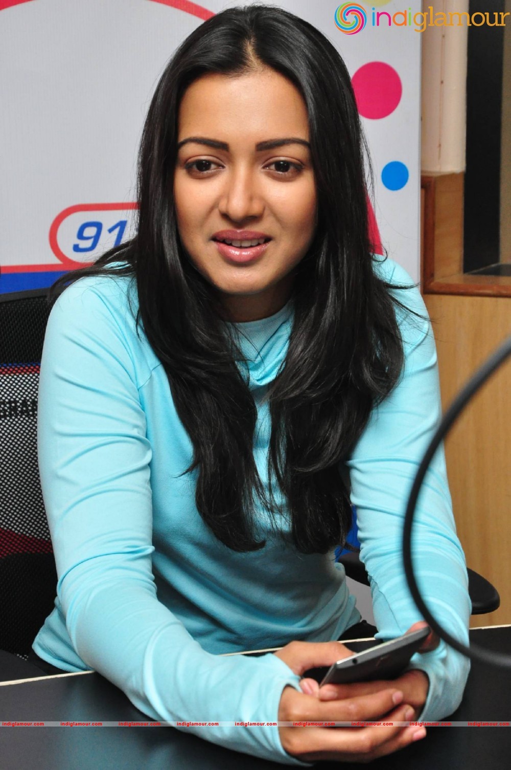Catherine Tresa Actress hd photo