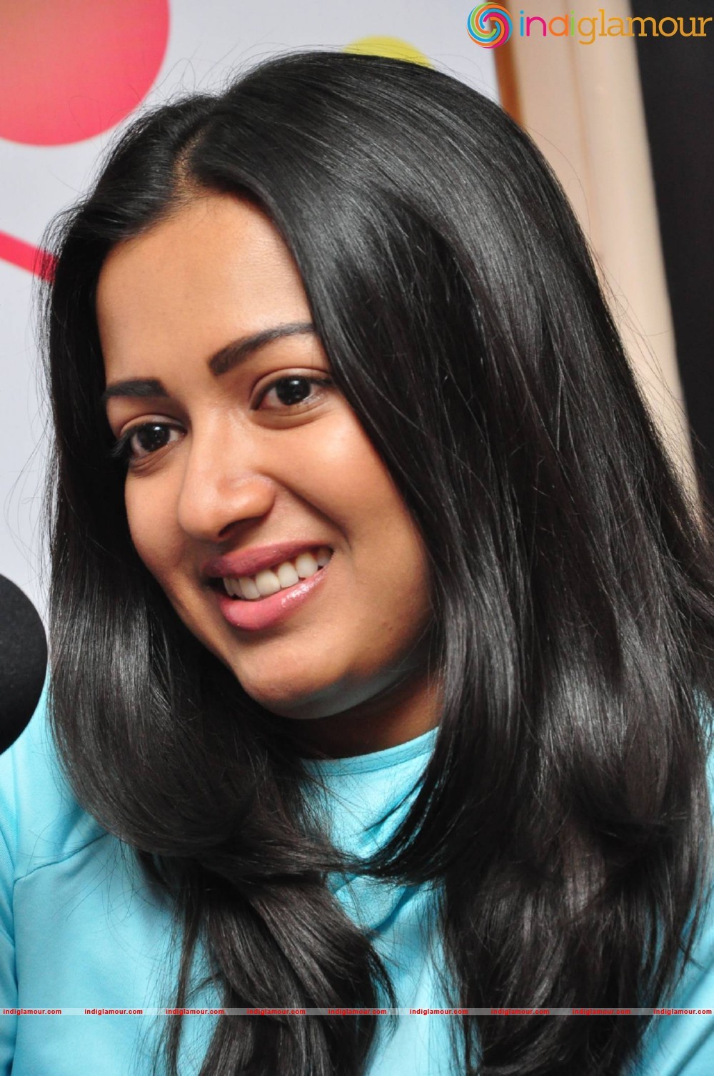 Catherine Tresa Actress hd photo