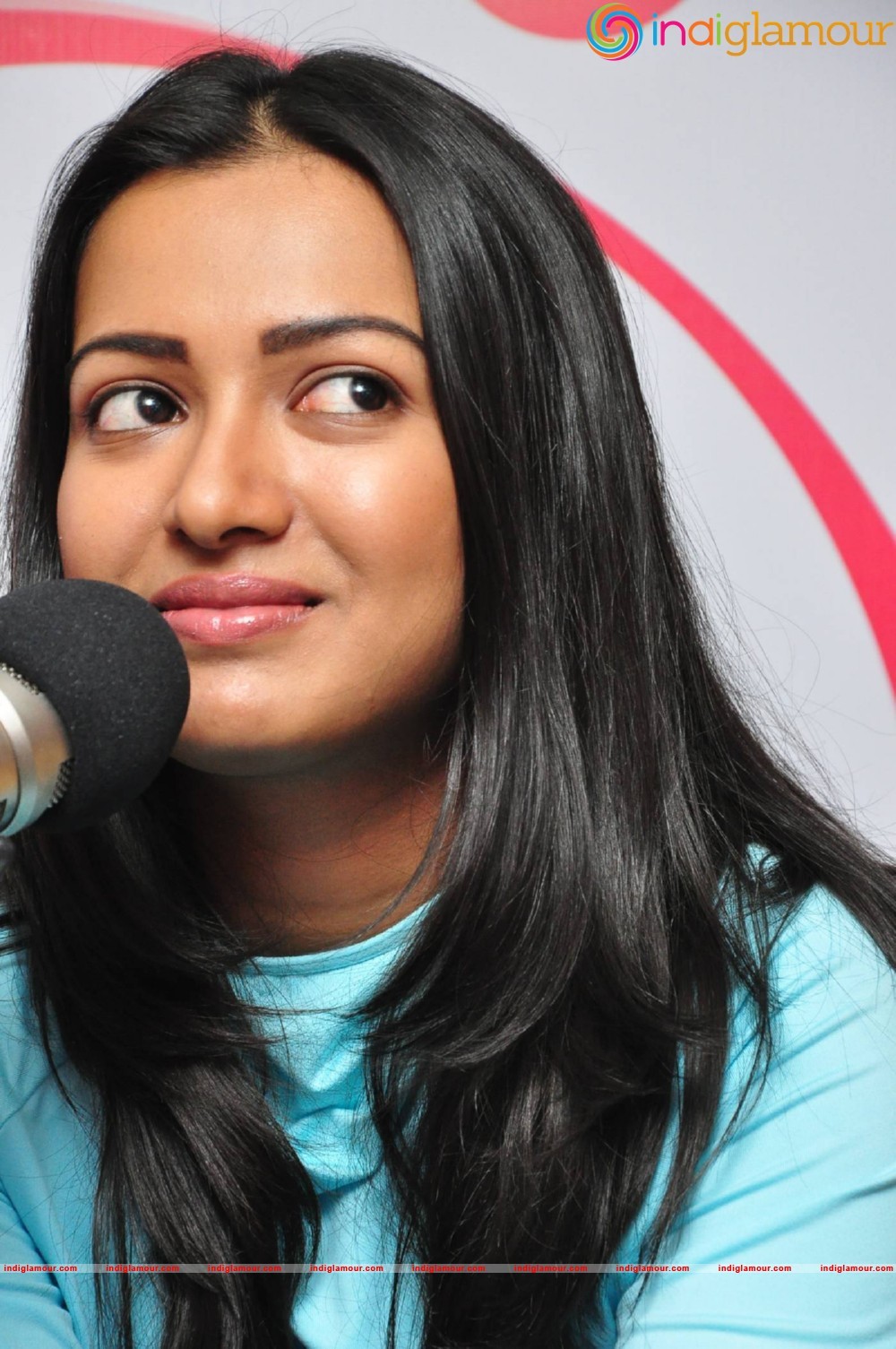 Catherine Tresa Actress hd photo