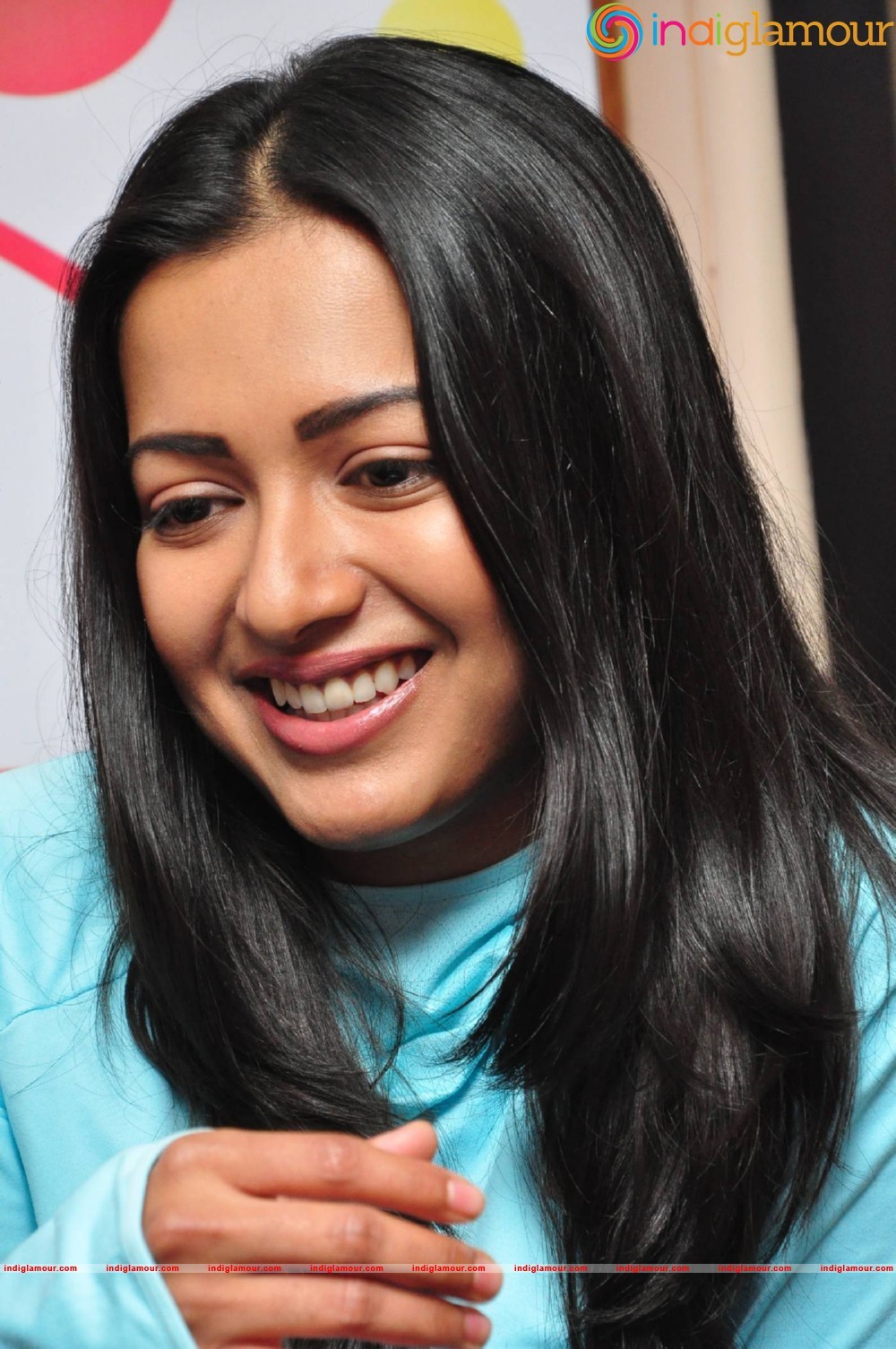 Catherine Tresa Actress hd photo