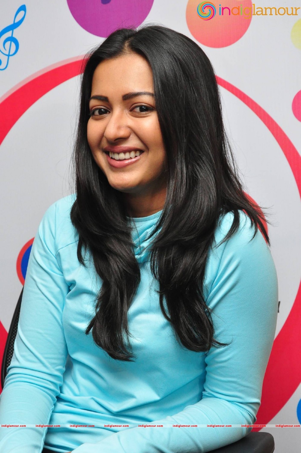 Catherine Tresa Actress hd photo