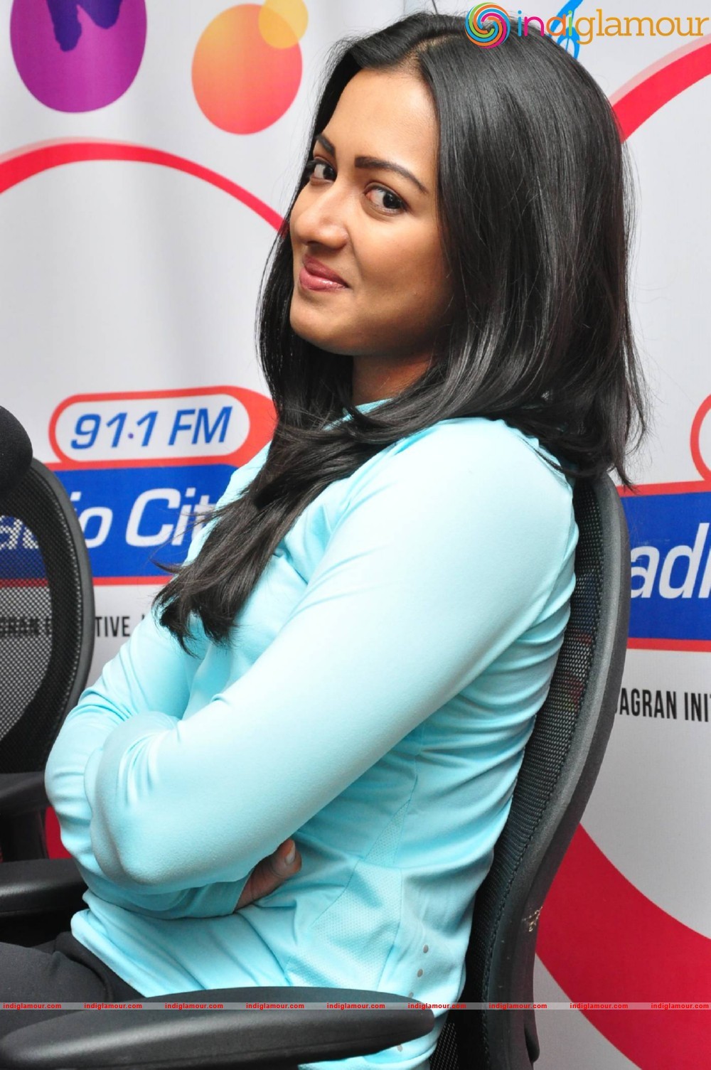 Catherine Tresa Actress hd photo