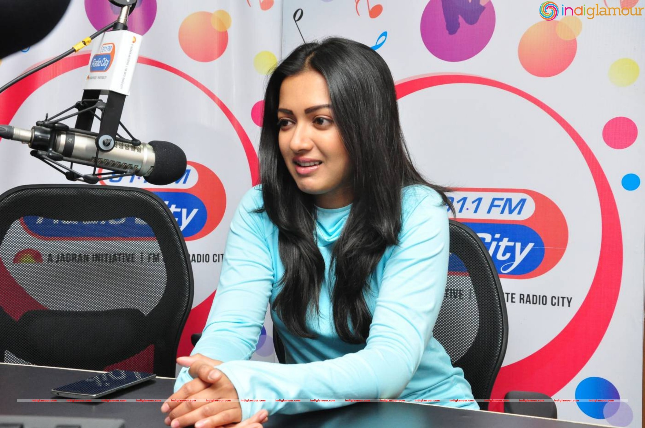 Catherine Tresa Actress hd photo