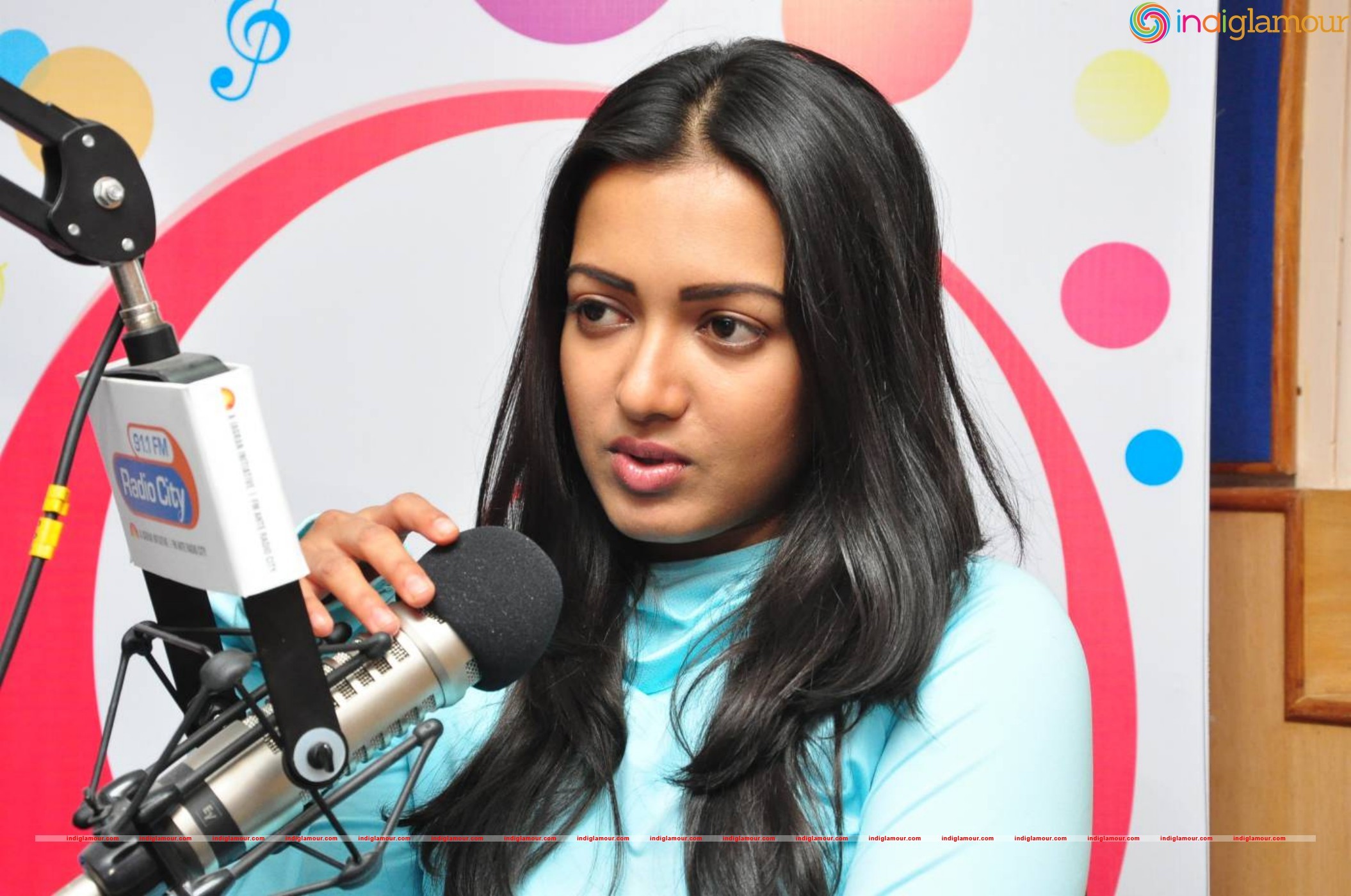 Catherine Tresa Actress hd photo