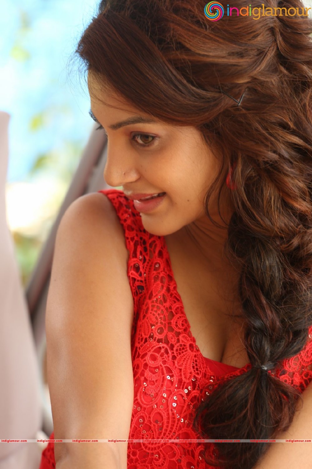 Deeksha Panth Actress hd photo