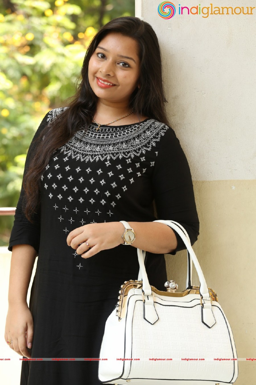 Abhinaya Actress hd photo
