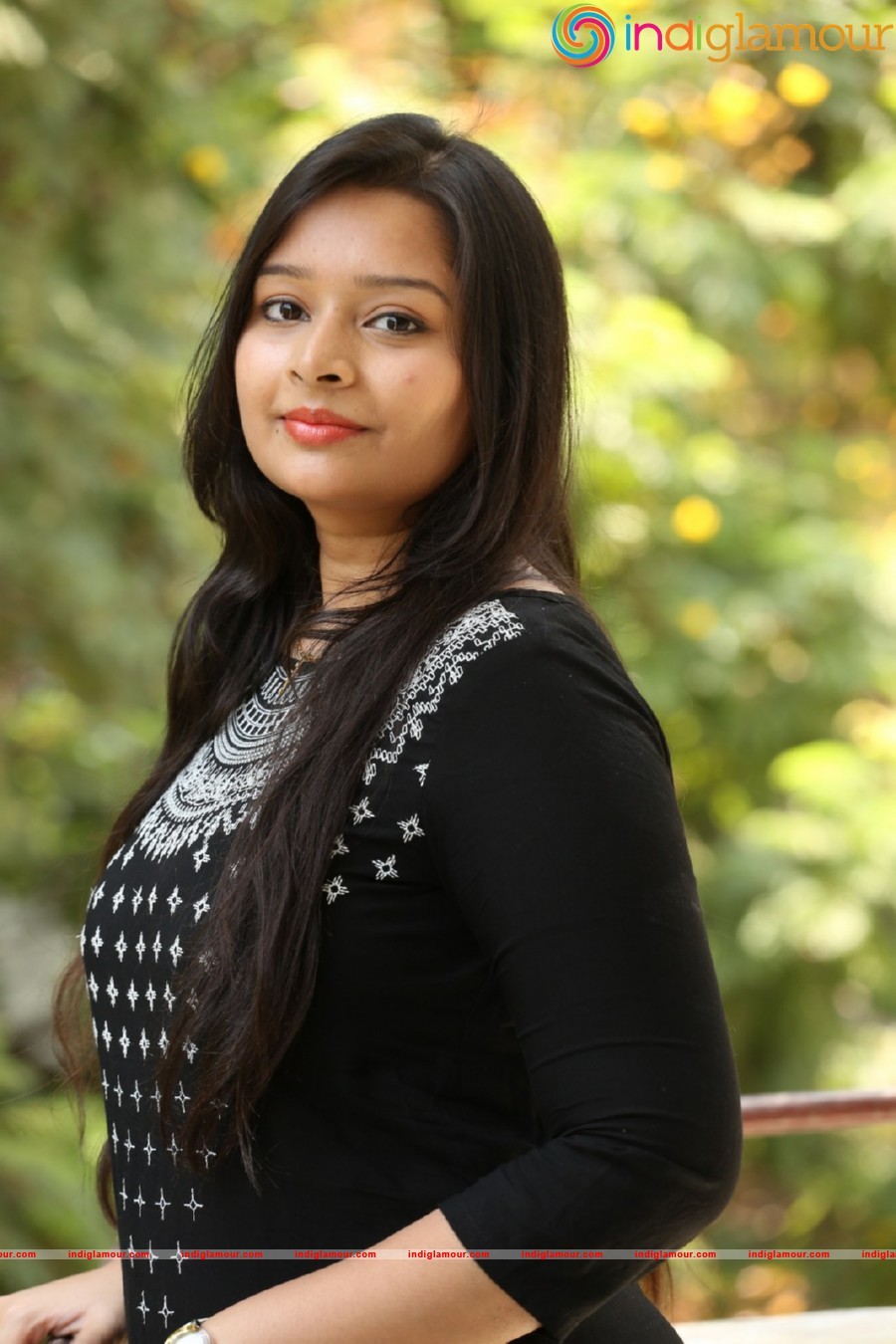 Abhinaya Actress hd photo