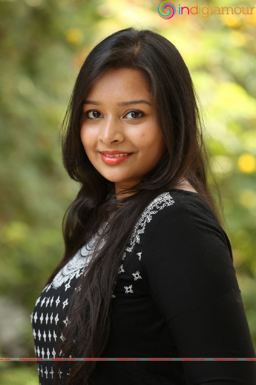 Abhinaya Actress hd photo