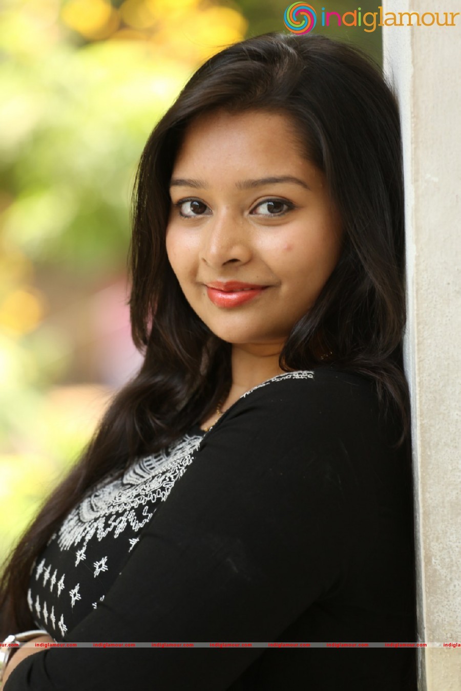 Abhinaya Actress hd photo