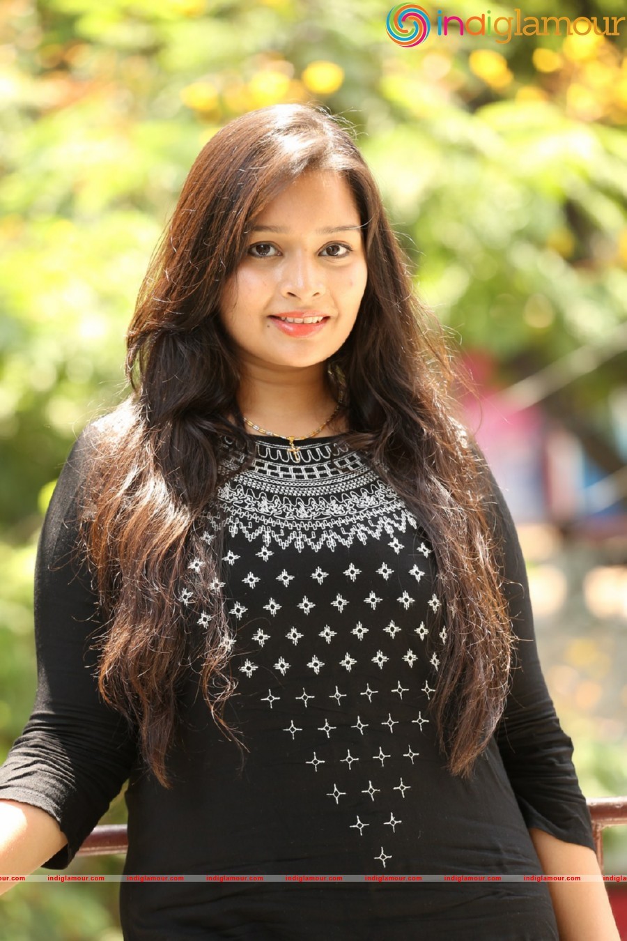 Abhinaya Actress hd photo