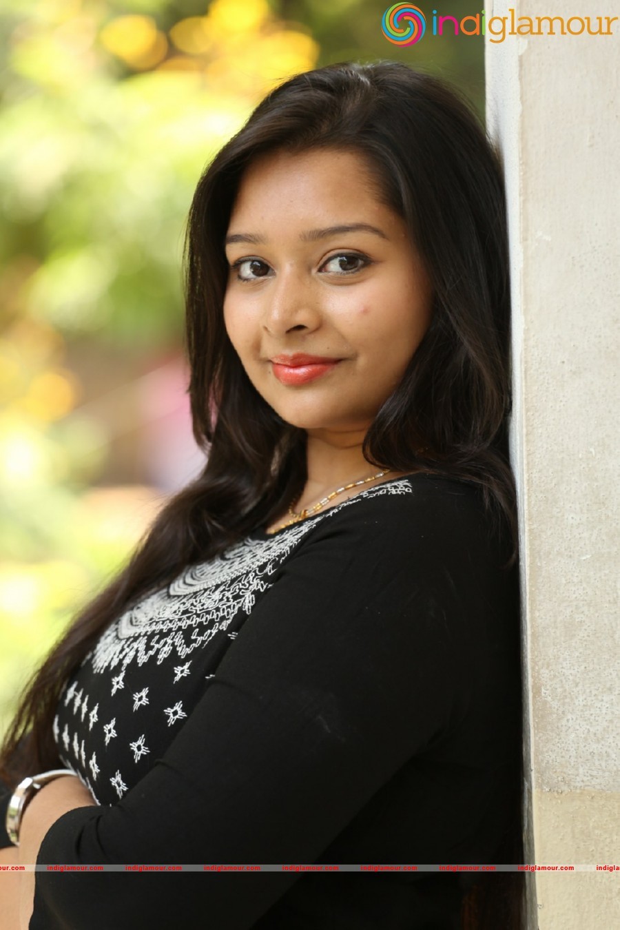 Abhinaya Actress hd photo
