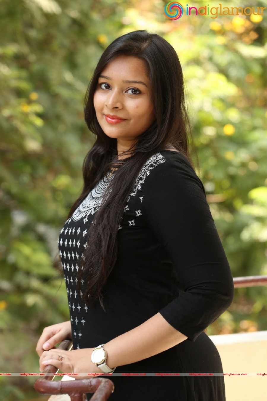 Abhinaya Actress hd photo