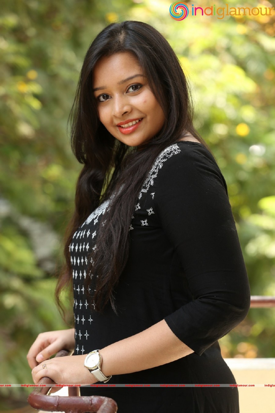 Abhinaya Actress hd photo