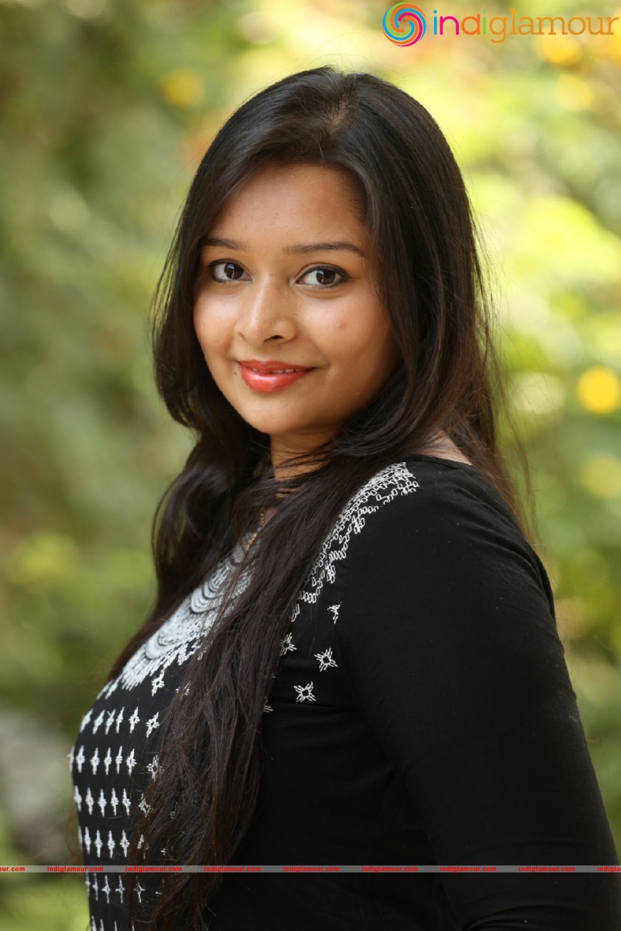Abhinaya Actress hd photo