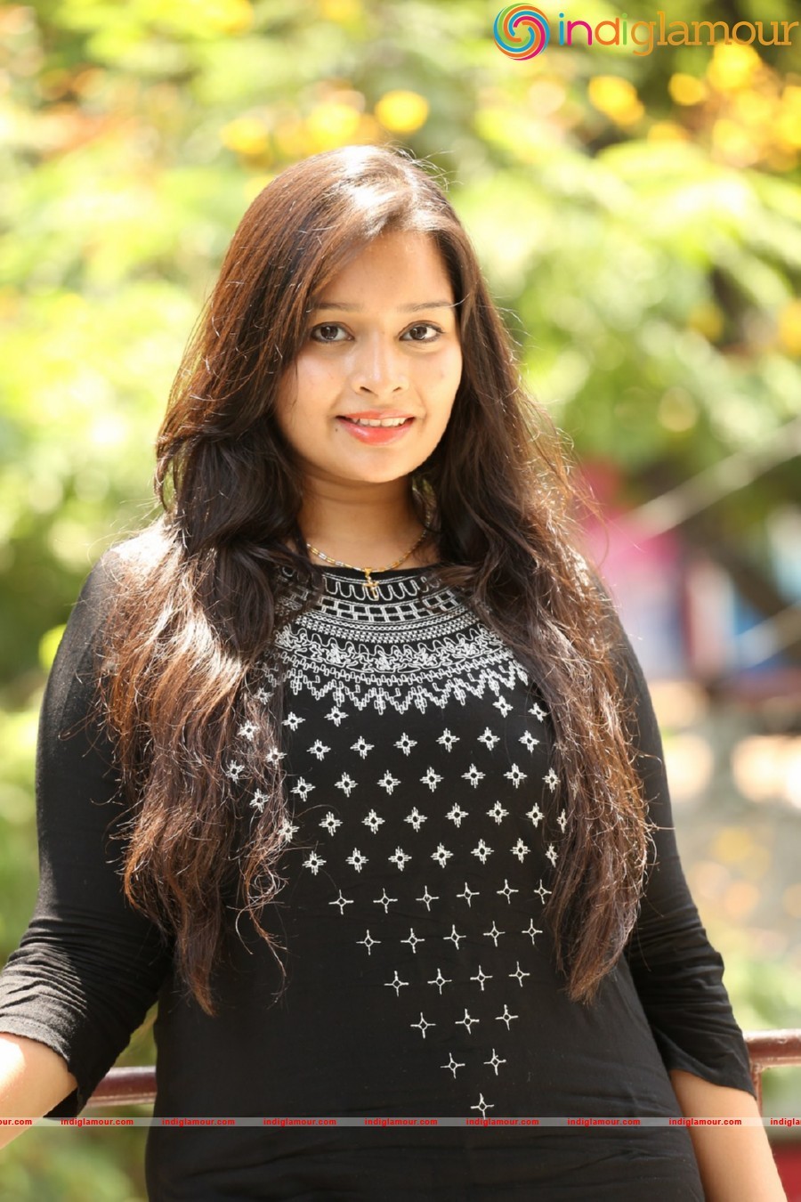 Abhinaya Actress hd photo