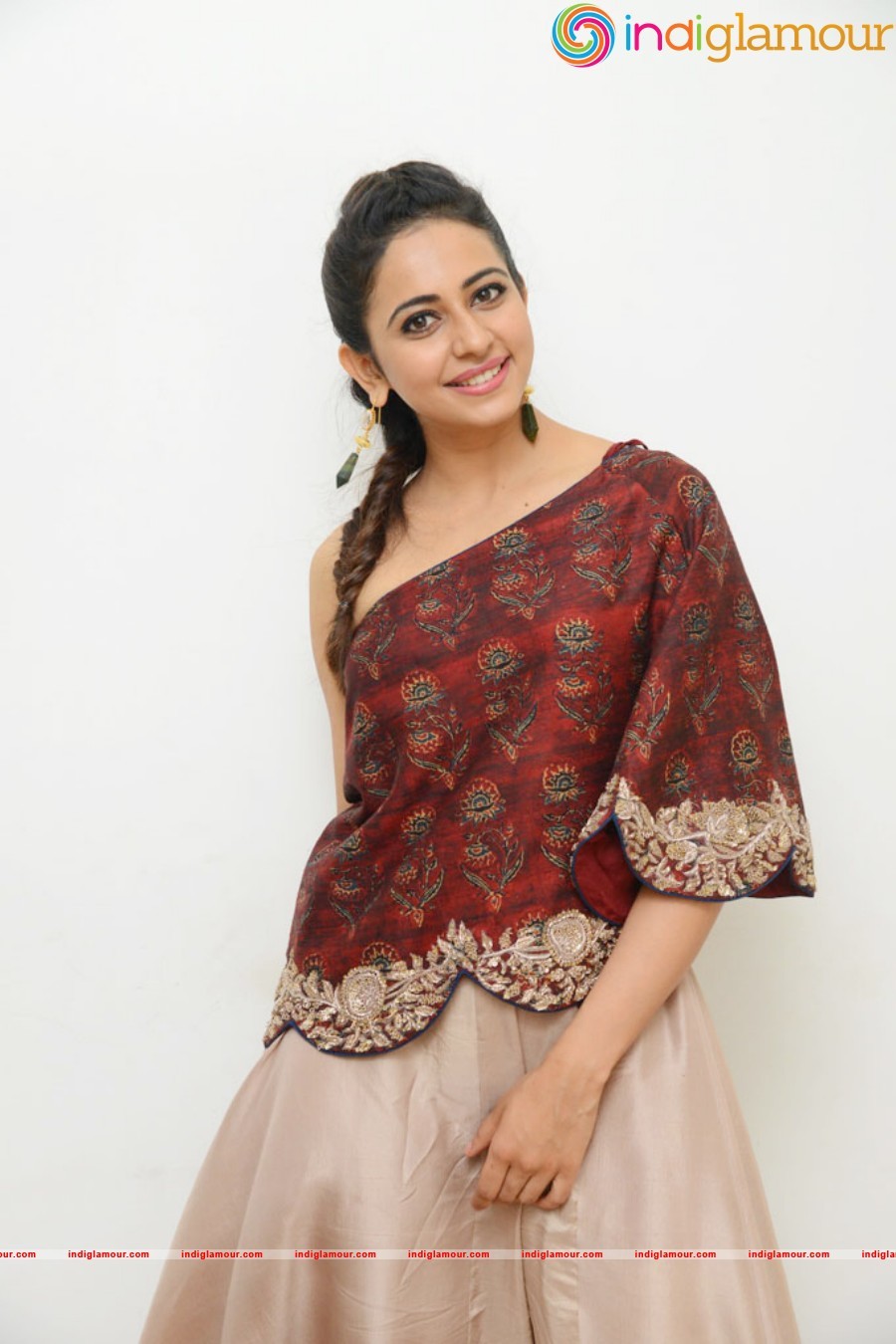 Rakul Preet Singh New Images Actress hd photo