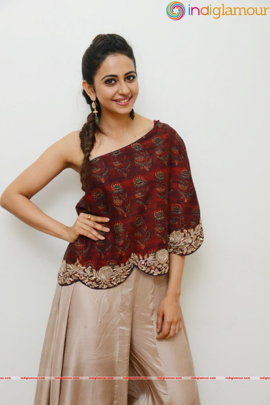 Rakul Preet Singh New Images Actress hd photo
