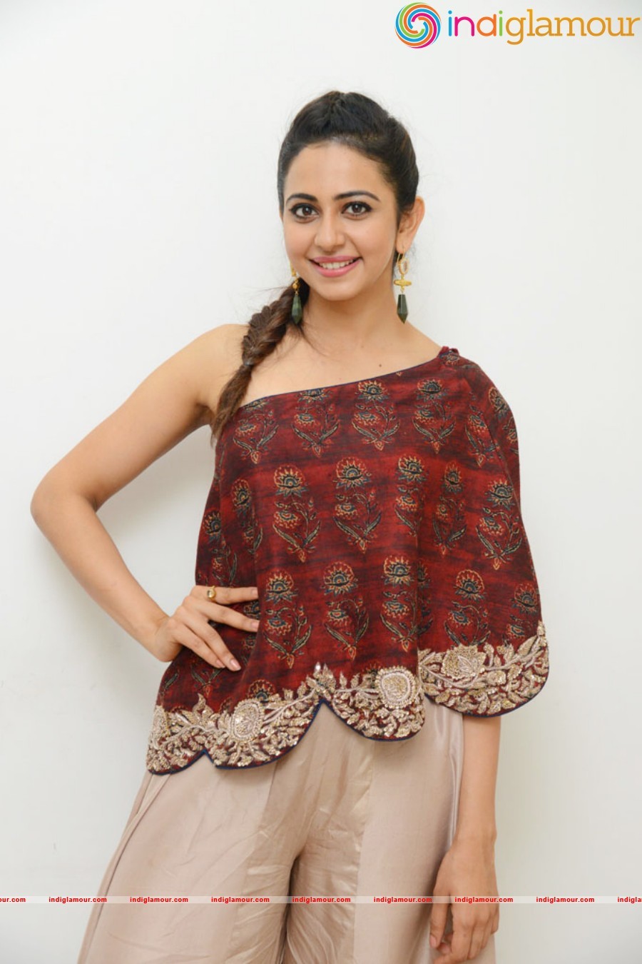 Rakul Preet Singh New Images Actress hd photo