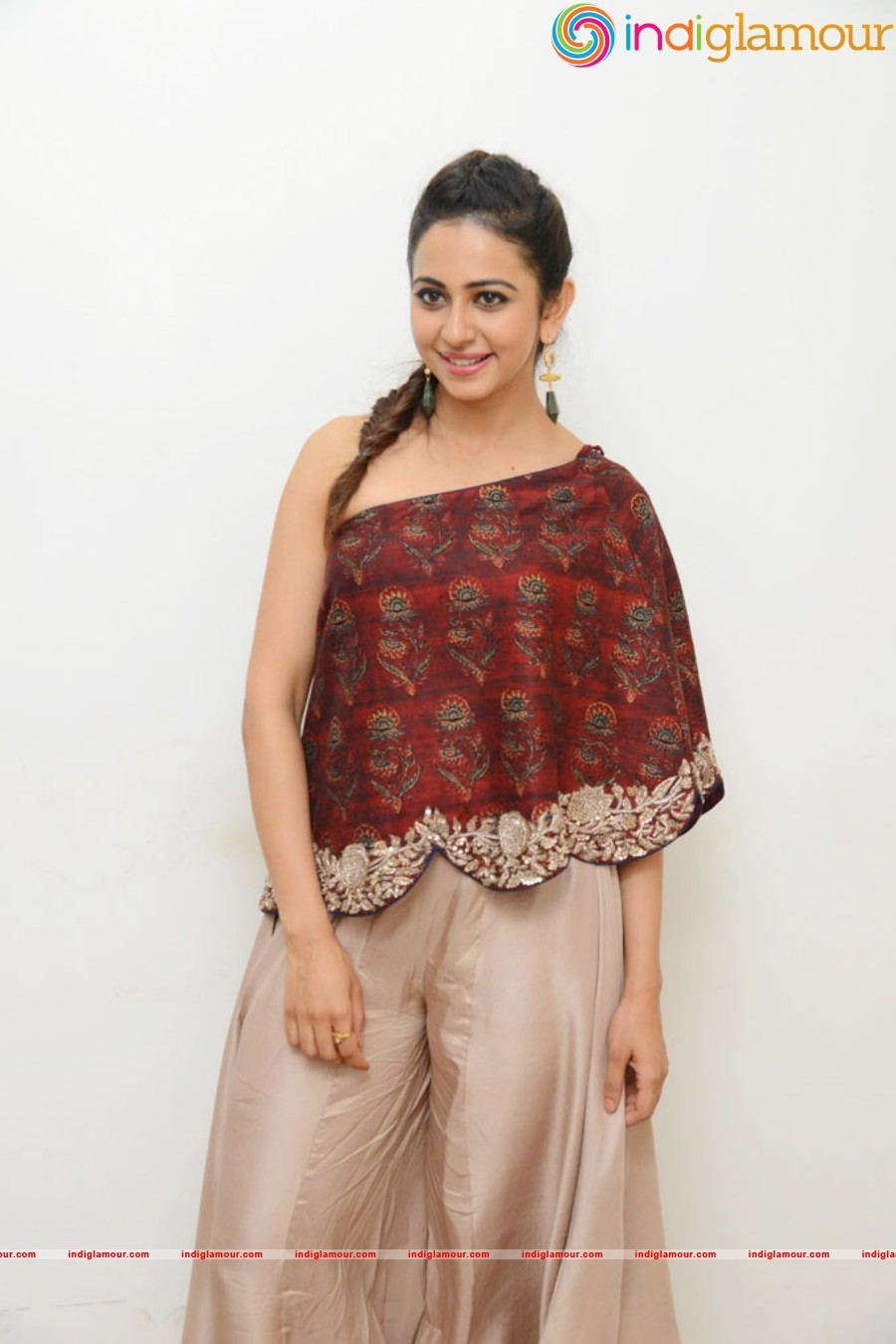 Rakul Preet Singh New Images Actress hd photo